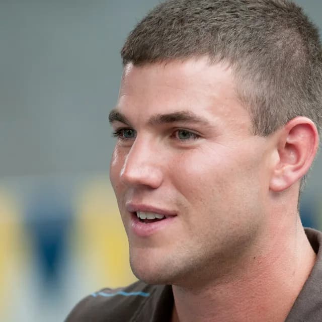 Austin Stowell